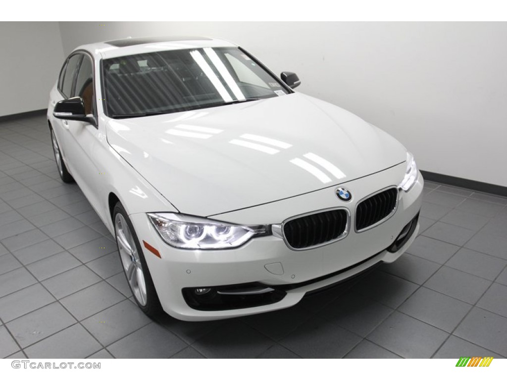 2013 3 Series 335i Sedan - Alpine White / Black photo #5