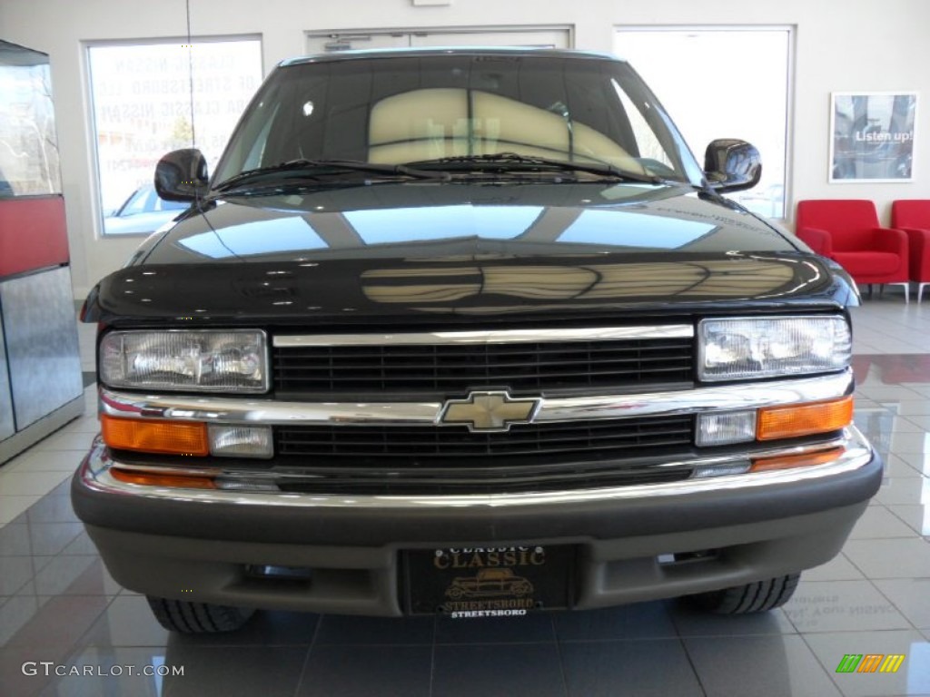 1998 S10 LS Extended Cab - Emerald Green Metallic / Gray photo #2