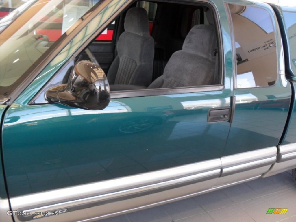 1998 S10 LS Extended Cab - Emerald Green Metallic / Gray photo #3