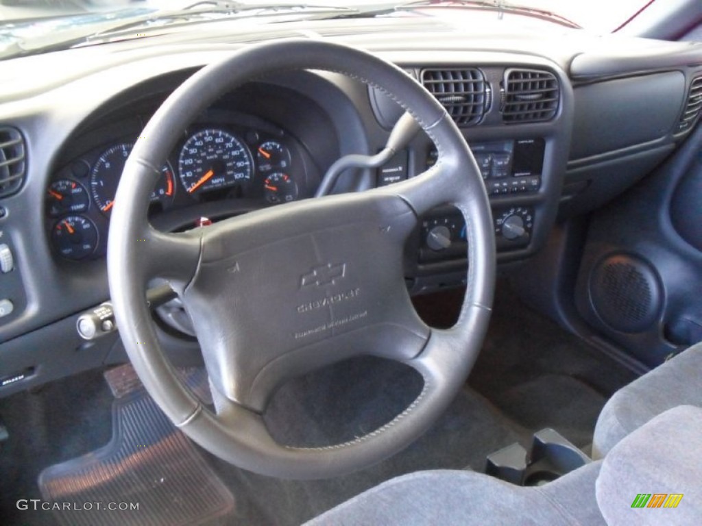 1998 S10 LS Extended Cab - Emerald Green Metallic / Gray photo #11