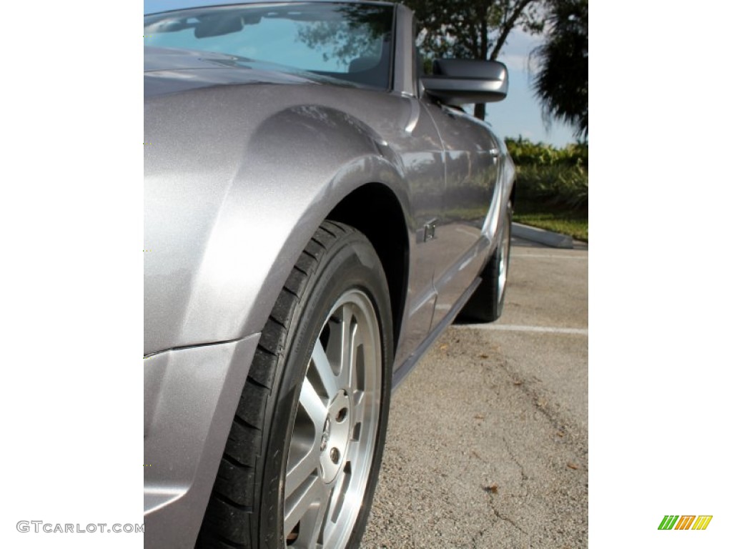 2006 Mustang GT Premium Convertible - Tungsten Grey Metallic / Dark Charcoal photo #18