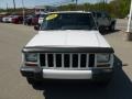 Stone White - Cherokee Sport 4x4 Photo No. 8