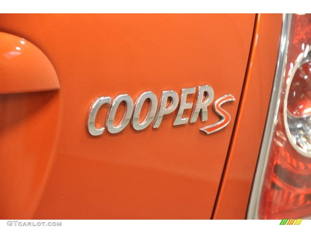 2012 Mini Cooper S Coupe Marks and Logos Photos