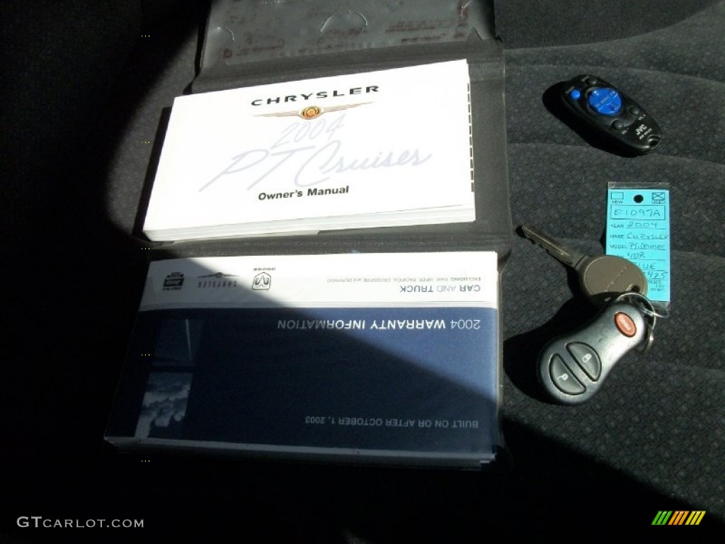 2004 PT Cruiser  - Electric Blue Pearlcoat / Dark Slate Gray photo #11
