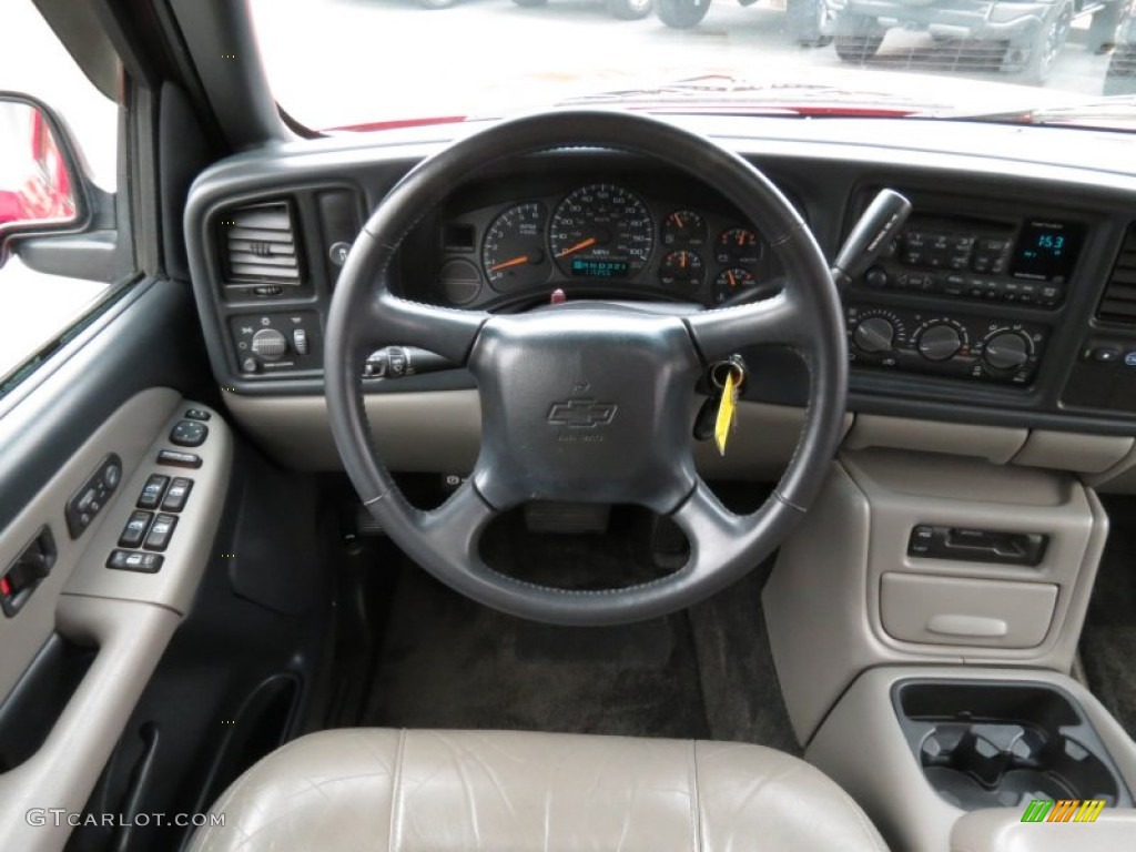 2002 Tahoe LT - Victory Red / Tan/Neutral photo #22