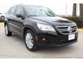 Deep Black Metallic - Tiguan SE Photo No. 1
