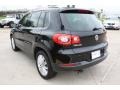 Deep Black Metallic - Tiguan SE Photo No. 7