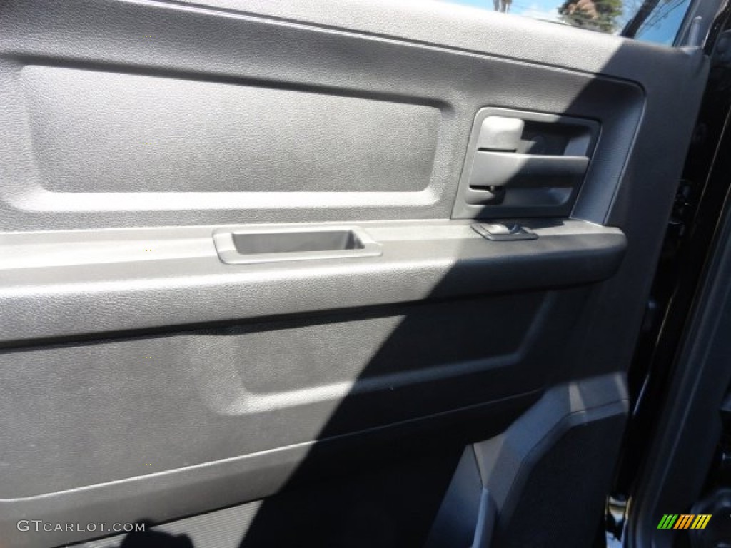 2013 1500 Express Crew Cab 4x4 - Black / Black/Diesel Gray photo #10