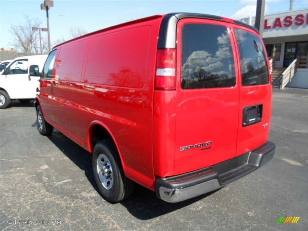 2013 Savana Van 2500 Cargo - Fire Red / Medium Pewter photo #6