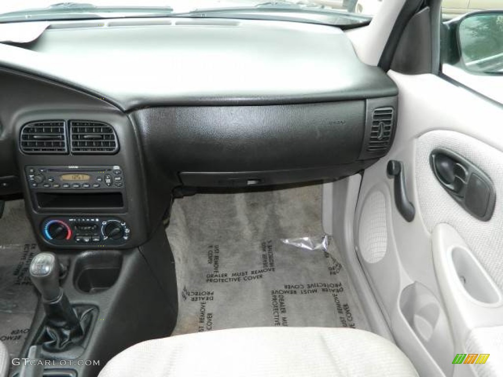 2001 S Series SL Sedan - White / Tan photo #11