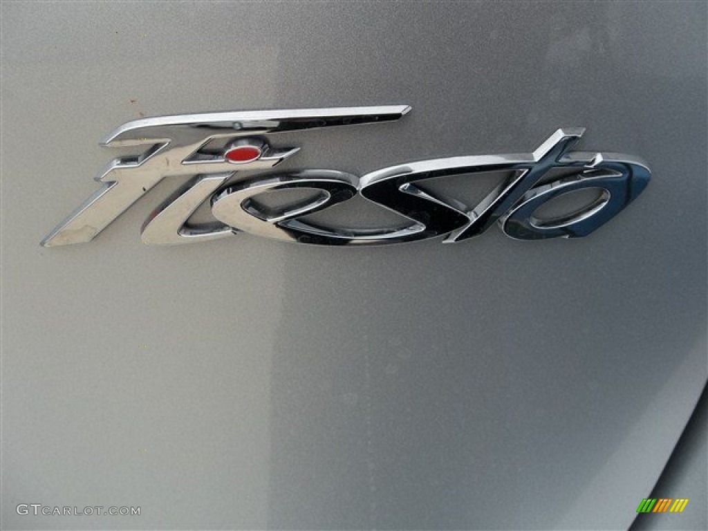 2013 Fiesta S Sedan - Ingot Silver / Charcoal Black/Light Stone photo #8