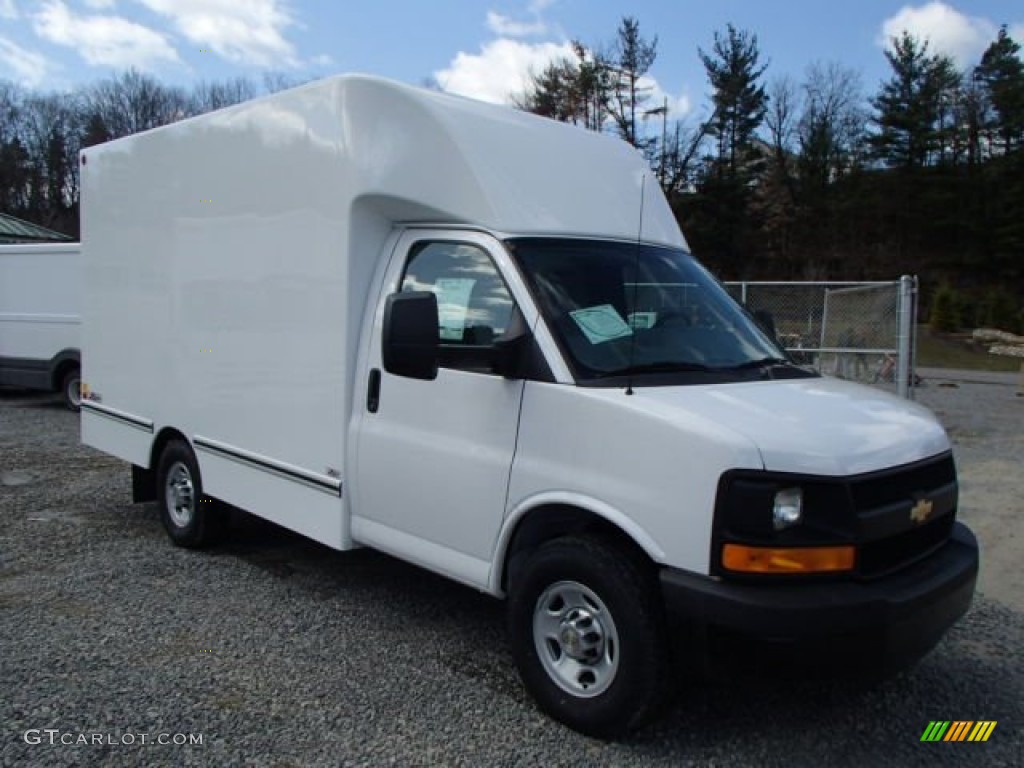 2013 Express Cutaway 3500 Moving Van - Summit White / Medium Pewter photo #4