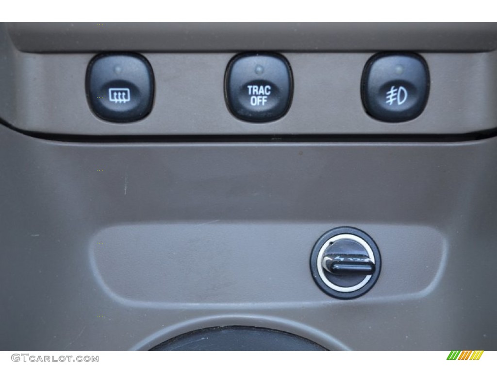 2002 Ford Mustang GT Convertible Controls Photos