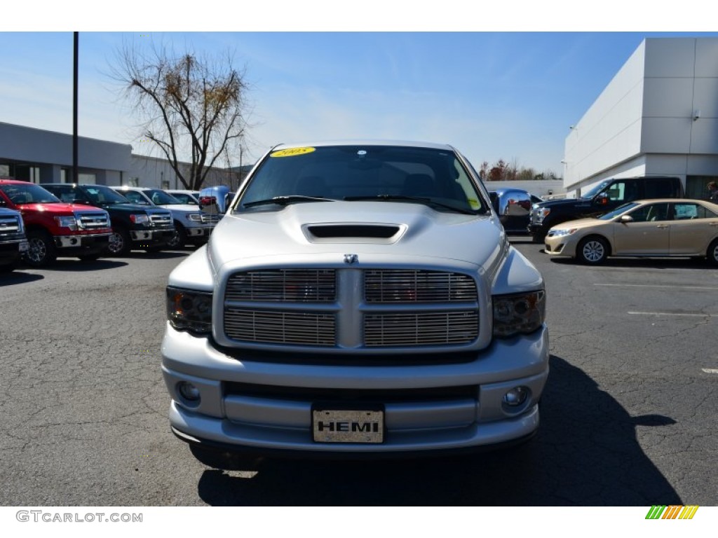 2005 Ram 1500 SLT Daytona Quad Cab - Bright Silver Metallic / Dark Slate Gray photo #7