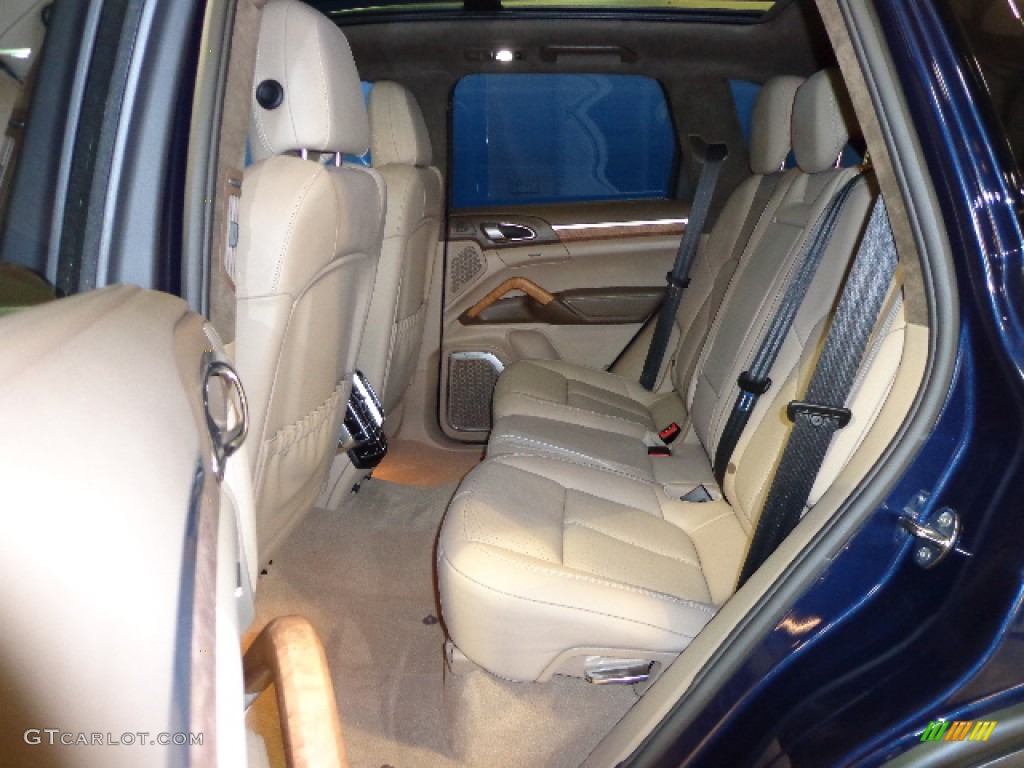 Umber Brown/Cream Interior 2012 Porsche Cayenne Turbo Photo #79289591