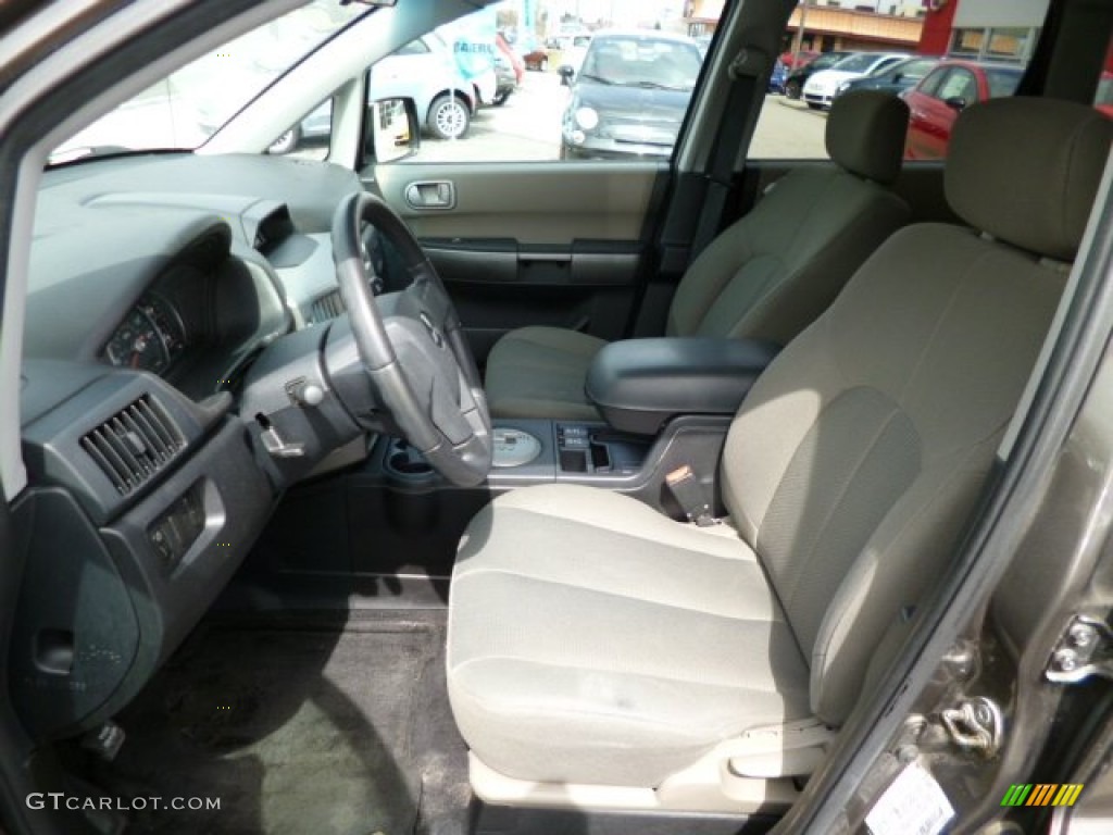 2005 Endeavor LS AWD - Mineral Beige Pearl / Charcoal photo #15