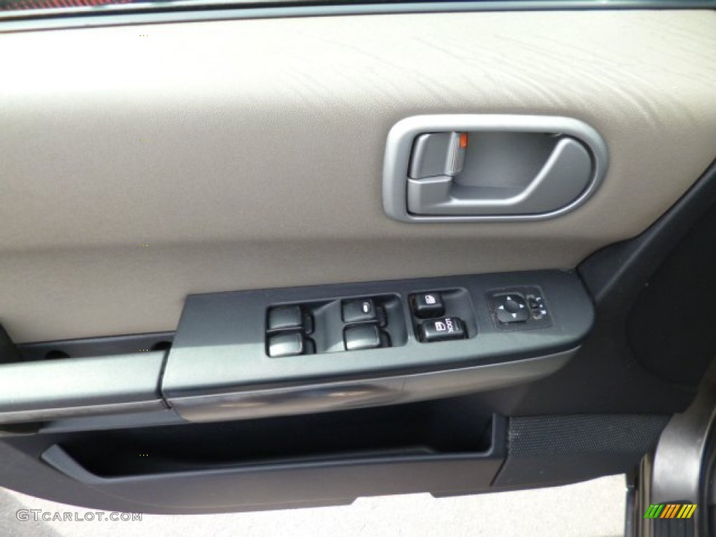 2005 Endeavor LS AWD - Mineral Beige Pearl / Charcoal photo #17