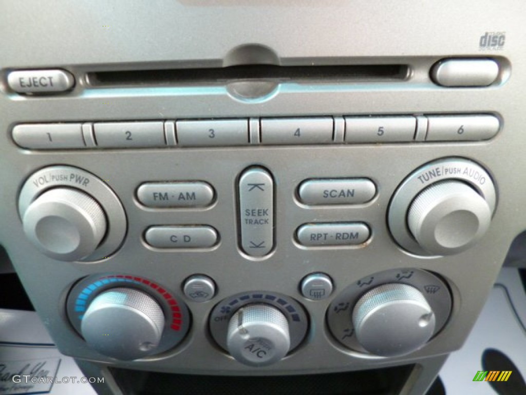 2005 Endeavor LS AWD - Mineral Beige Pearl / Charcoal photo #19