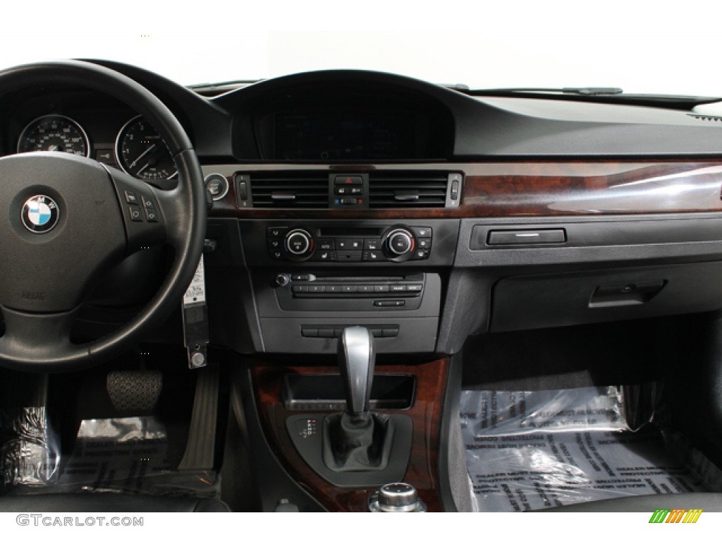 2011 3 Series 328i xDrive Sports Wagon - Jet Black / Black photo #9