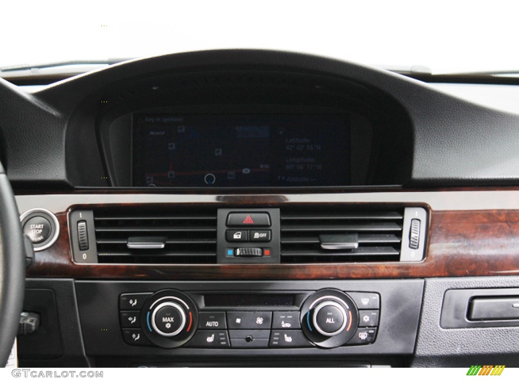2011 3 Series 328i xDrive Sports Wagon - Jet Black / Black photo #10