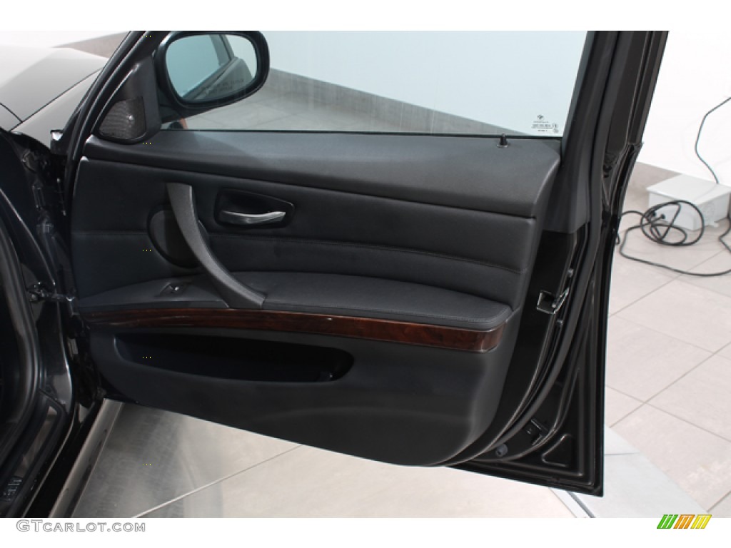 2011 3 Series 328i xDrive Sports Wagon - Jet Black / Black photo #13