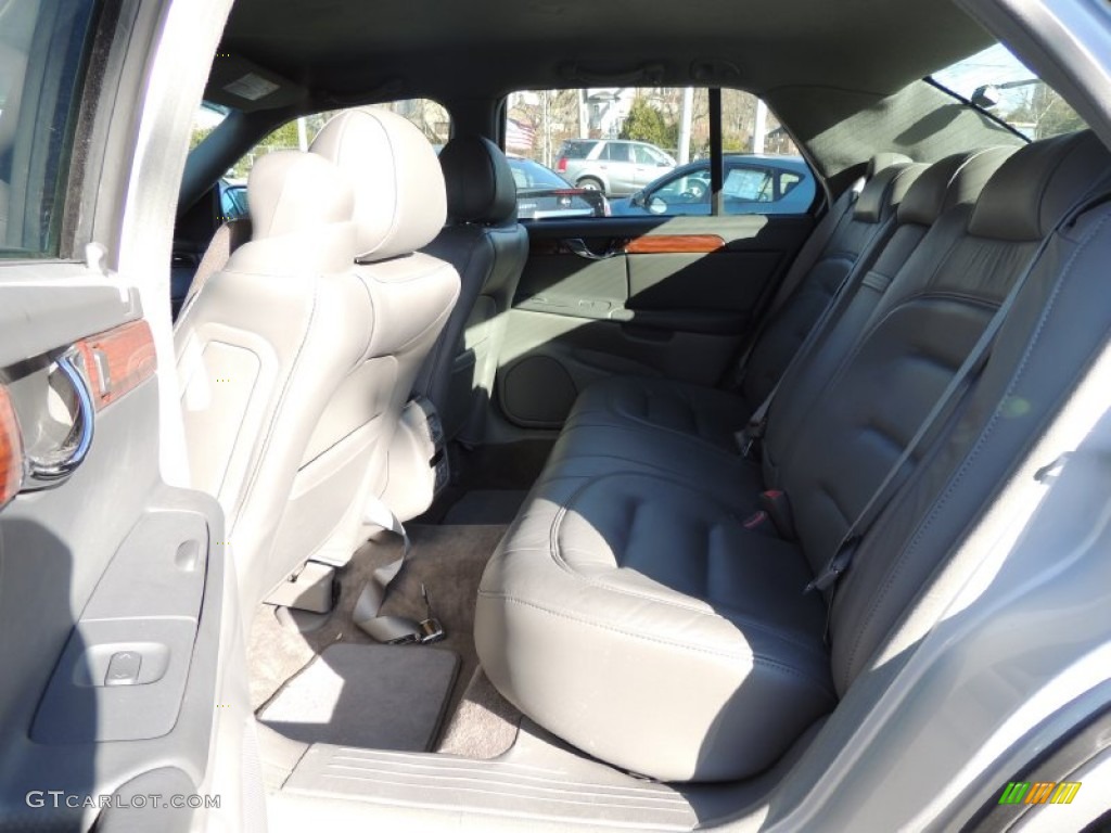 2003 DeVille Sedan - Sterling Silver / Dark Gray photo #10