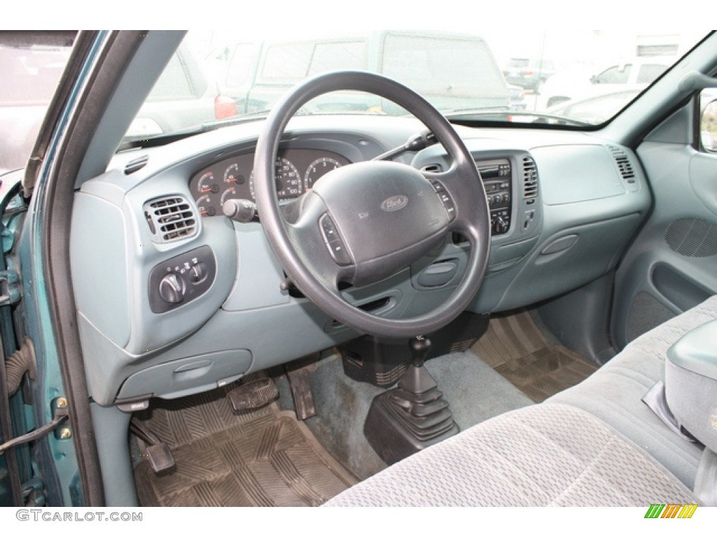 1997 Ford F150 XLT Regular Cab 4x4 Medium Graphite Dashboard Photo #79292465