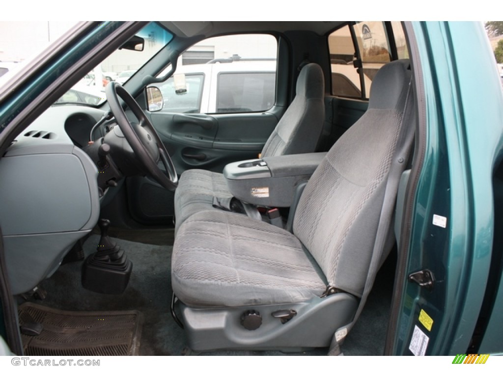 Medium Graphite Interior 1997 Ford F150 XLT Regular Cab 4x4 Photo #79292486