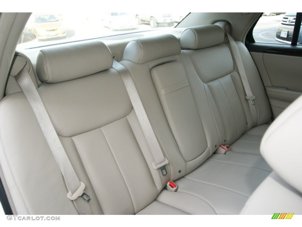 2007 DTS Sedan - Gold Mist / Shale photo #19