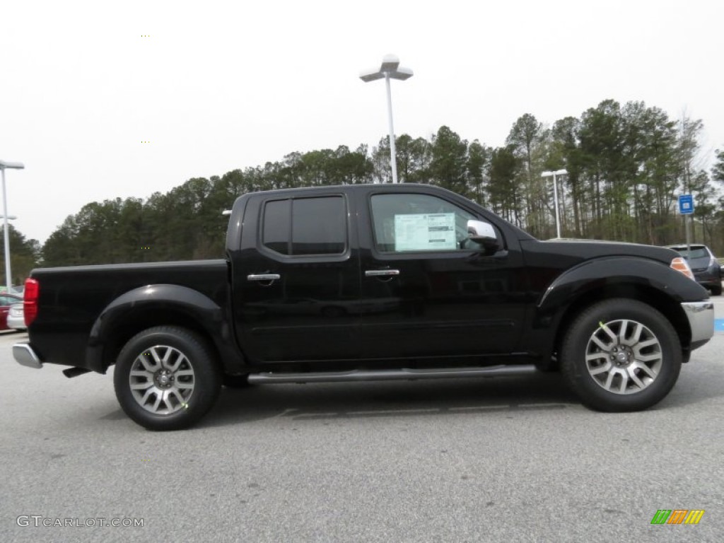 2013 Frontier SL Crew Cab - Super Black / Steel photo #6