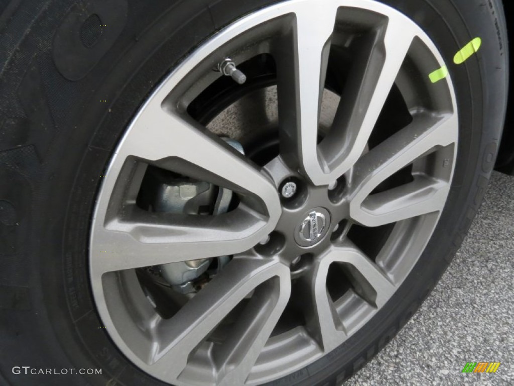 2013 Nissan Pathfinder SL Wheel Photos