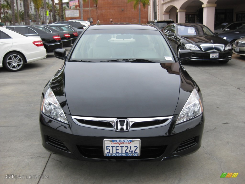 2006 Accord EX-L Sedan - Nighthawk Black Pearl / Ivory photo #5