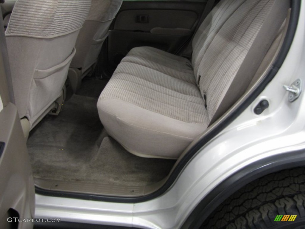 1997 4Runner SR5 4x4 - Beige Pearl Metallic / Gray photo #8