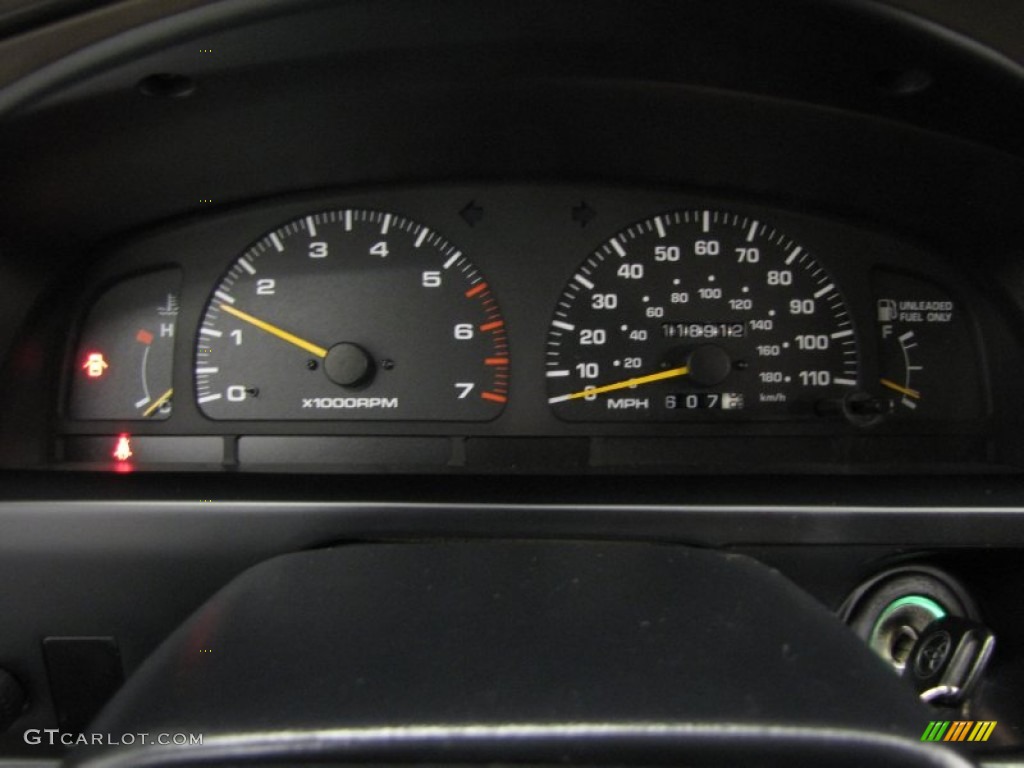 1997 4Runner SR5 4x4 - Beige Pearl Metallic / Gray photo #19