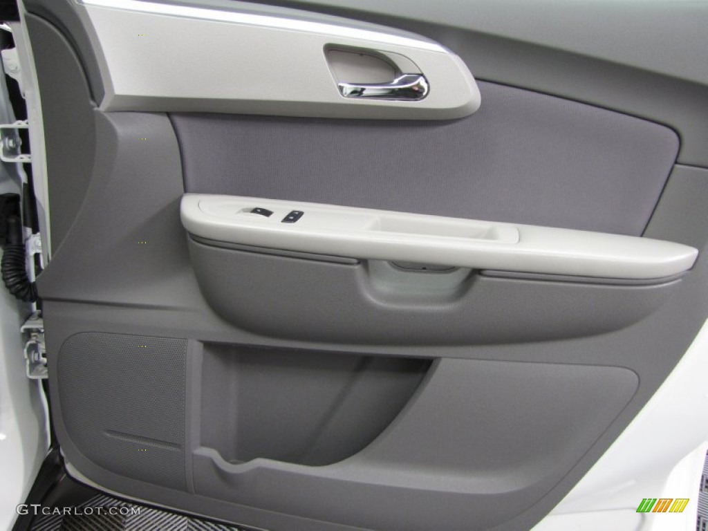 2011 Traverse LS - White / Dark Gray/Light Gray photo #15