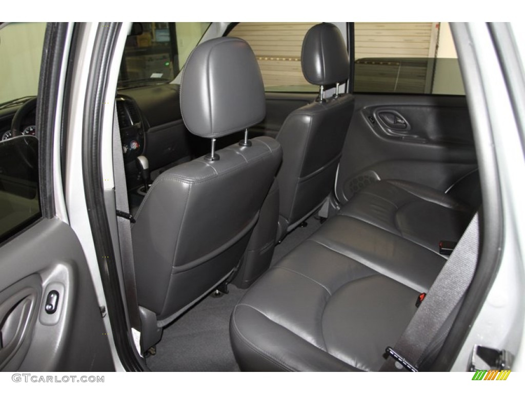 2005 Tribute s 4WD - Platinum Metallic / Dark Flint Gray photo #19