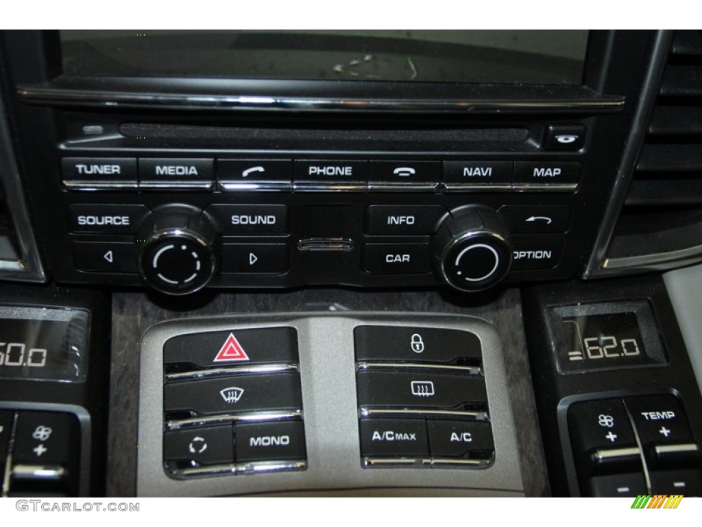 2012 Porsche Panamera Turbo S Controls Photo #79304894