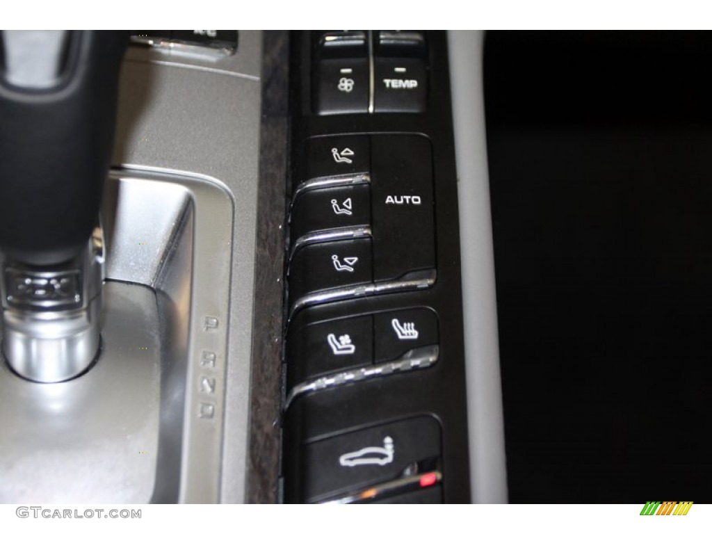 2012 Porsche Panamera Turbo S Controls Photo #79304969