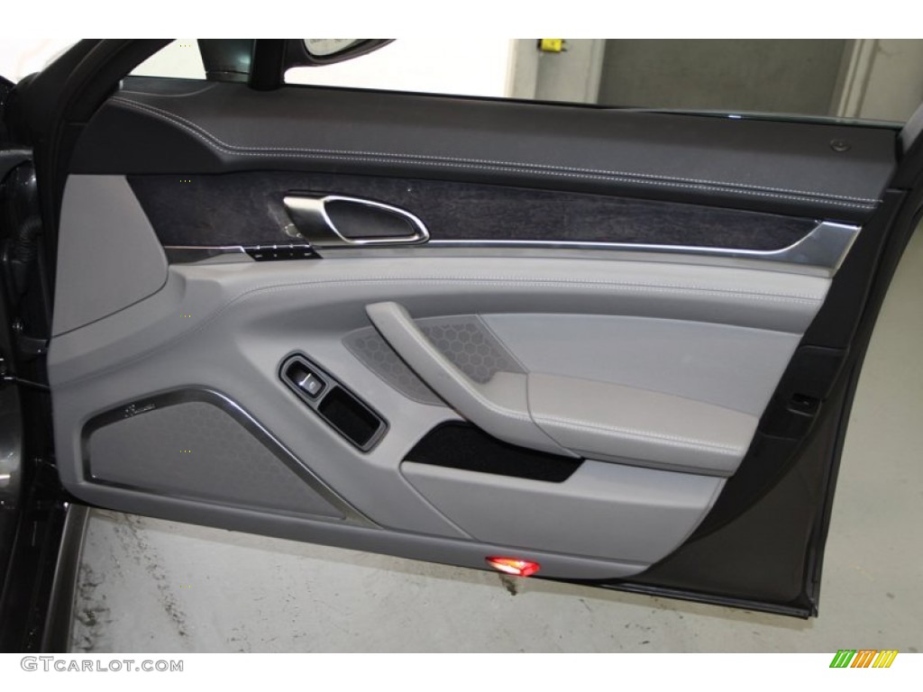 2012 Porsche Panamera Turbo S Platinum Grey Door Panel Photo #79305135