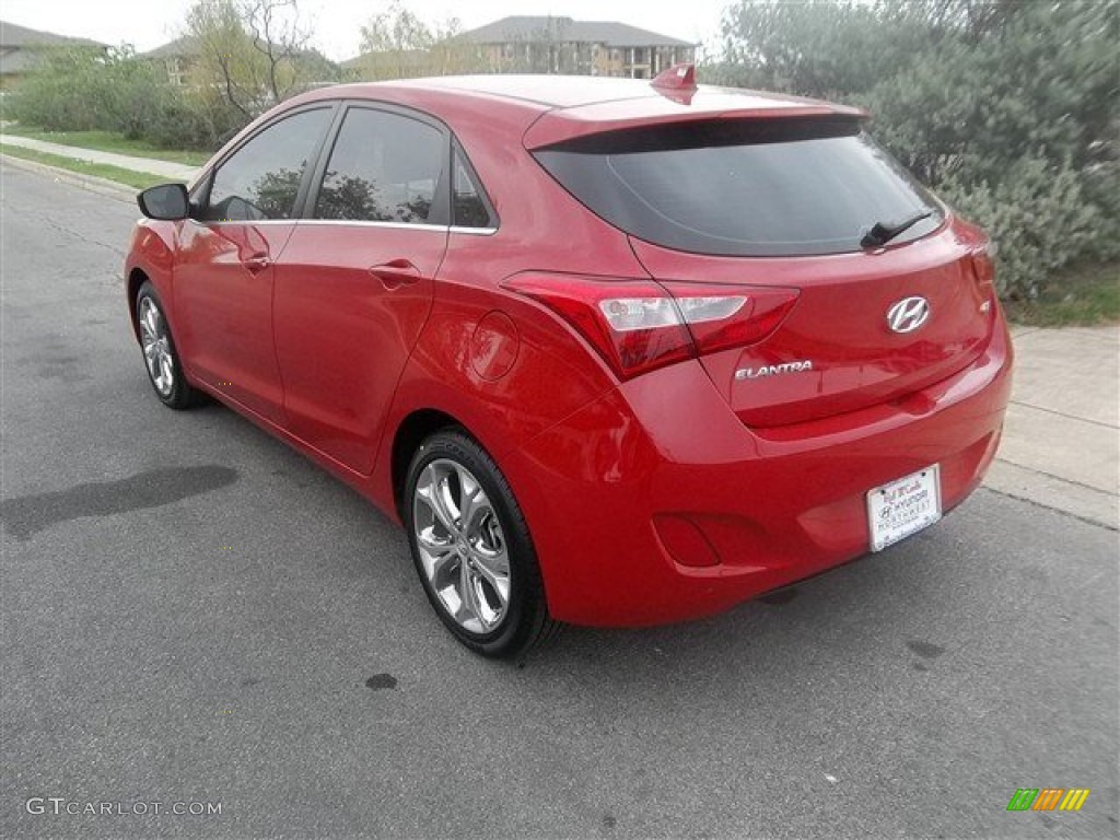 2013 Elantra GT - Volcanic Red / Beige photo #4