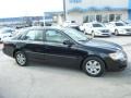 2002 Black Toyota Avalon XL  photo #2