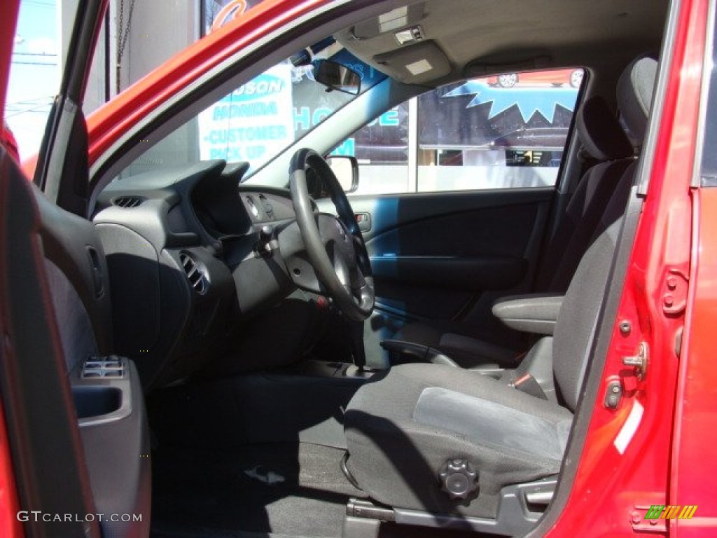 2003 Outlander LS - Phoenix Red / Charcoal photo #5