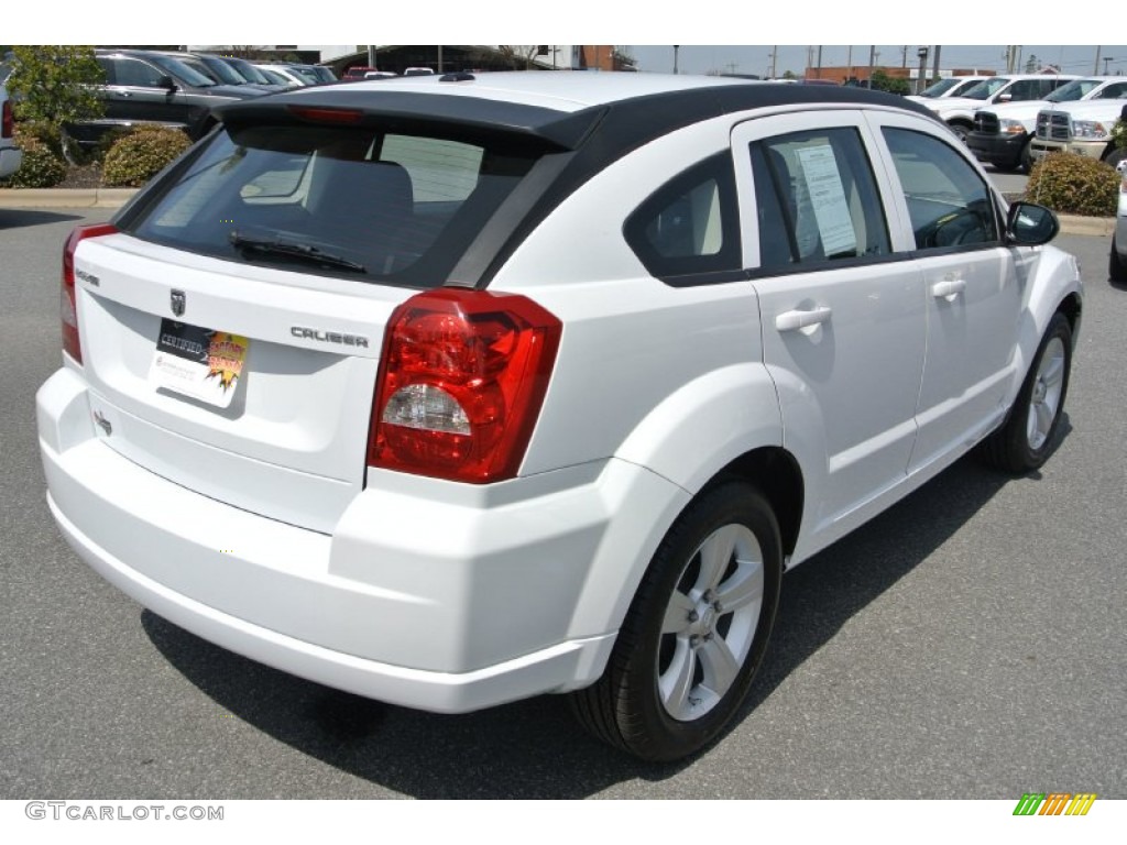 2011 Caliber Mainstreet - Bright White / Dark Slate/Medium Graystone photo #5