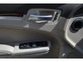 Gloss Black - 300 C Hemi Photo No. 12