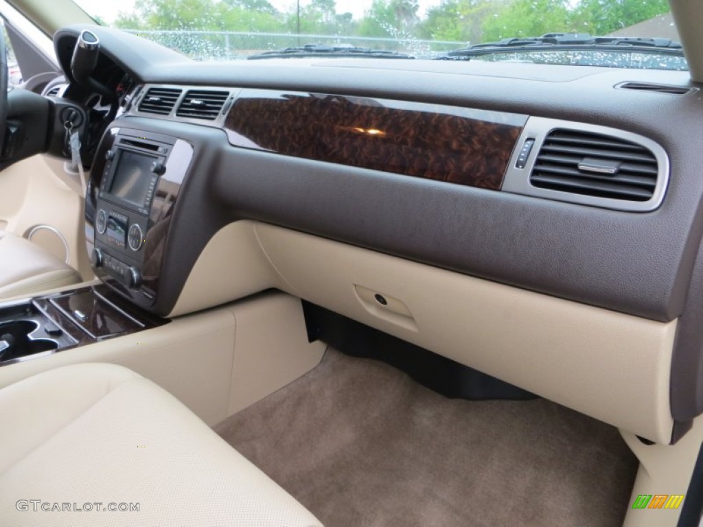 2010 GMC Yukon Denali Dashboard Photos