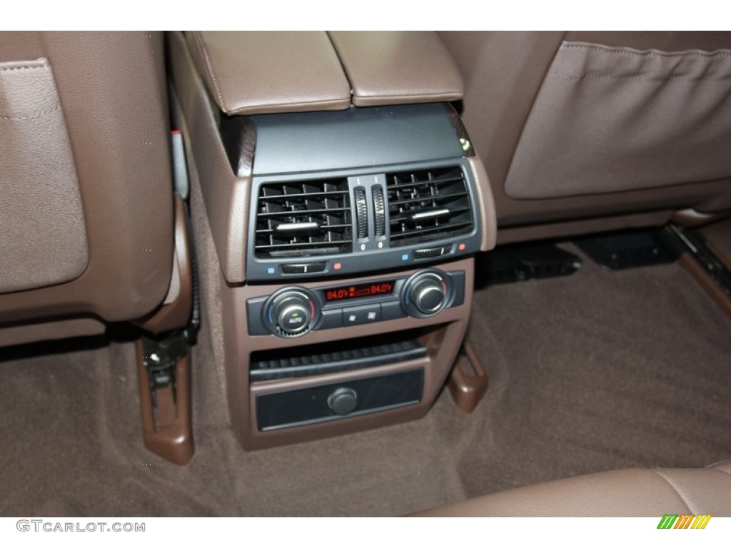 2009 BMW X5 xDrive30i Controls Photos
