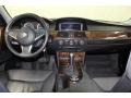 Black Sapphire Metallic - 5 Series 525i Sedan Photo No. 4