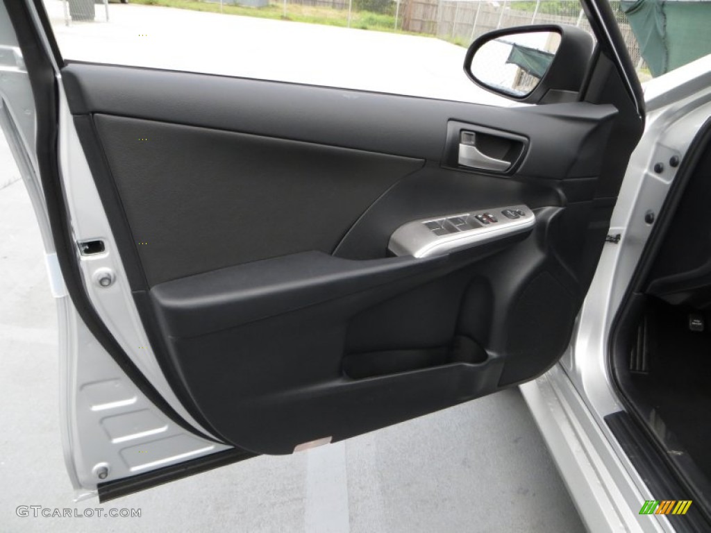 2013 Camry SE - Classic Silver Metallic / Black/Ash photo #21