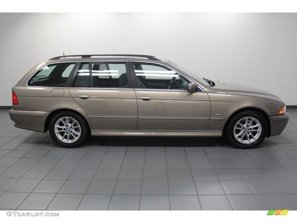 Kalahari Beige Metallic 2003 BMW 5 Series 525i Sport Wagon Exterior Photo #79317701