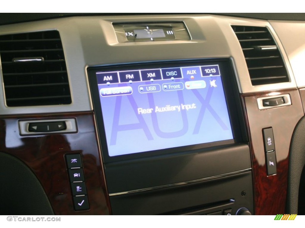 2013 Escalade Luxury AWD - Silver Coast Metallic / Ebony photo #17